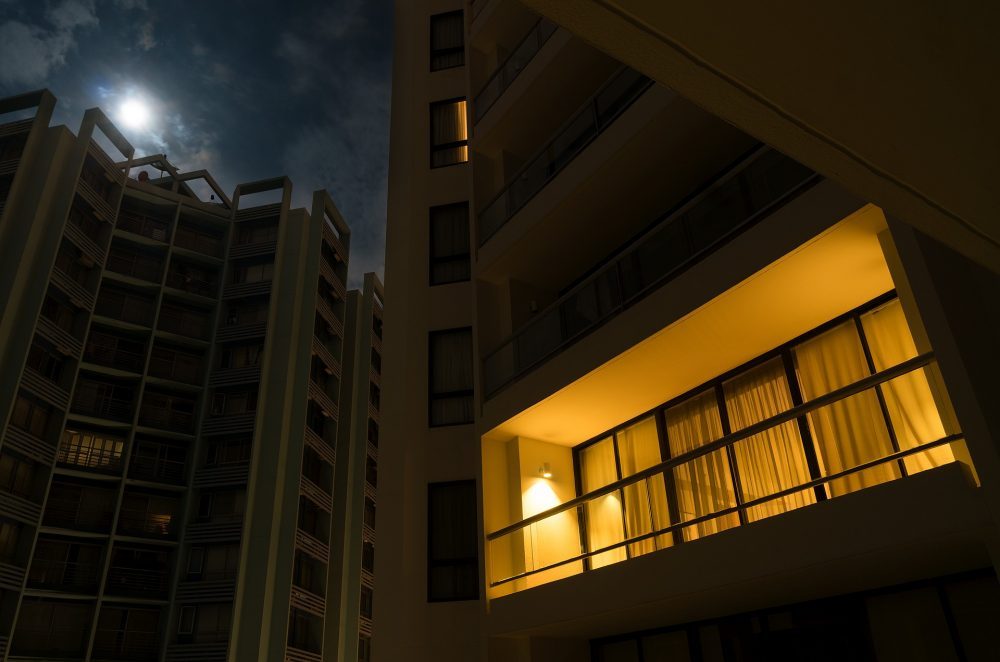 night-2090192_1920